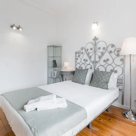 Guestready - Gold Leaf 3b Apartment Porto